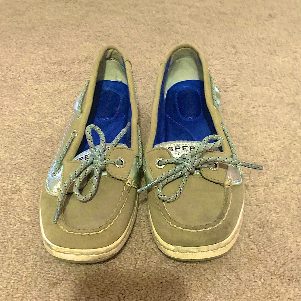 Woman’s Sperry’s  7.5
